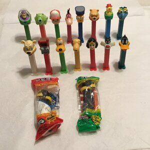 Vintage lot of 17 colorful and collectible Pez dispensers